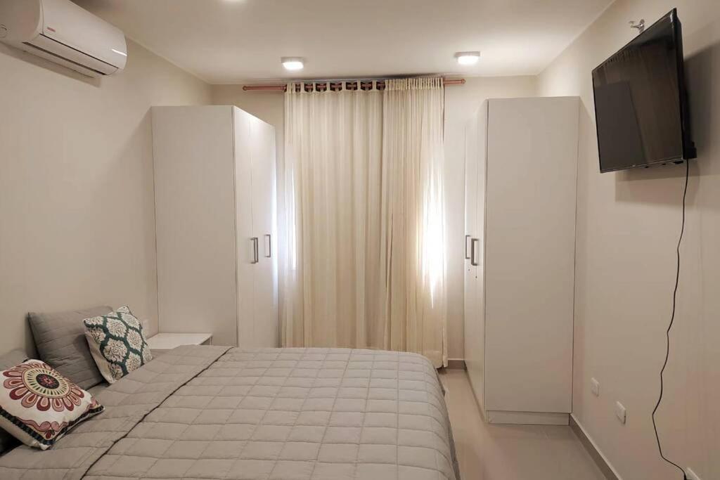 Condo In Villamorra, 2 Bedrooms Asuncion Kültér fotó